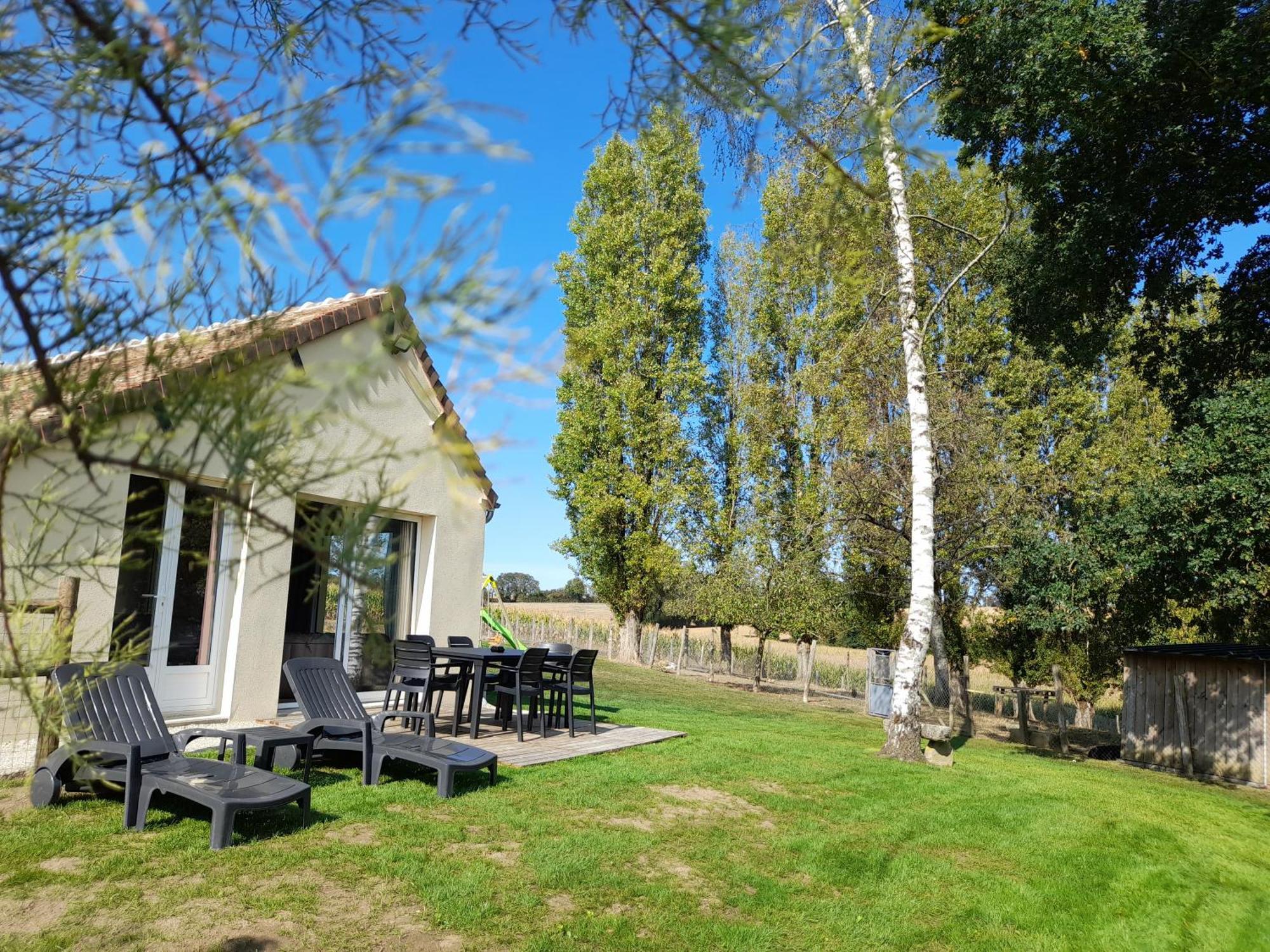 Gites & Spa Du Bien-Etre - Spa Privatif Courgains Exterior photo
